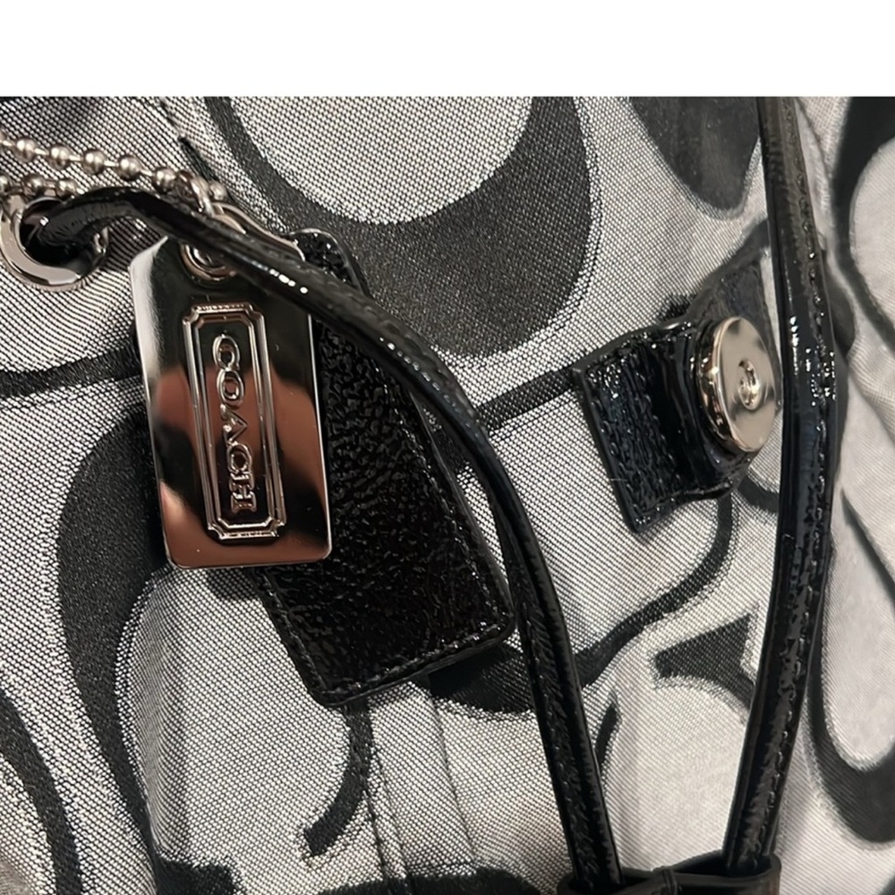 Coach NWT backpack NWT Coach backpack. Patent leather trimming. Pink inside. - Picture 2 of 5